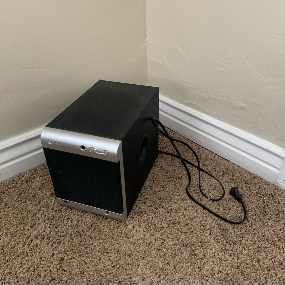 Durabrand Home Theater System Speaker HT-3197